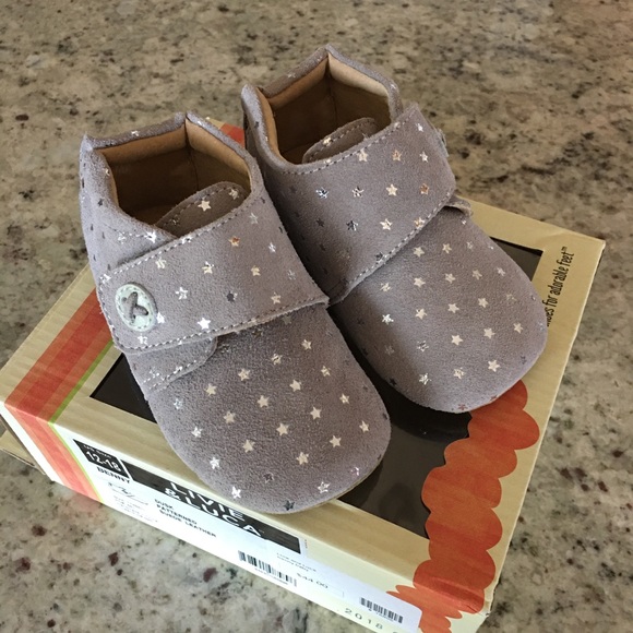 Livie & Luca suede booties. - Picture 1 of 1